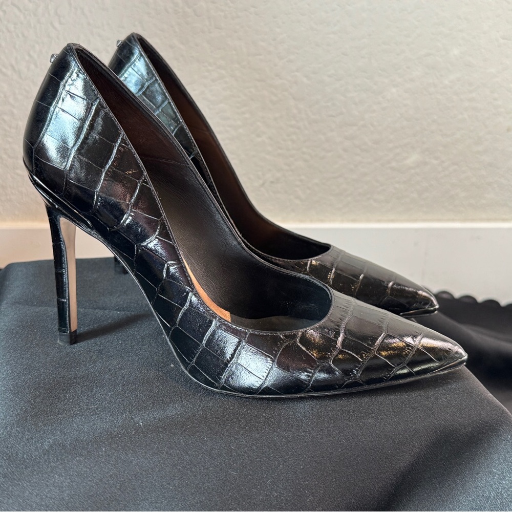 Ted Baker Black Croc Pattern Heels